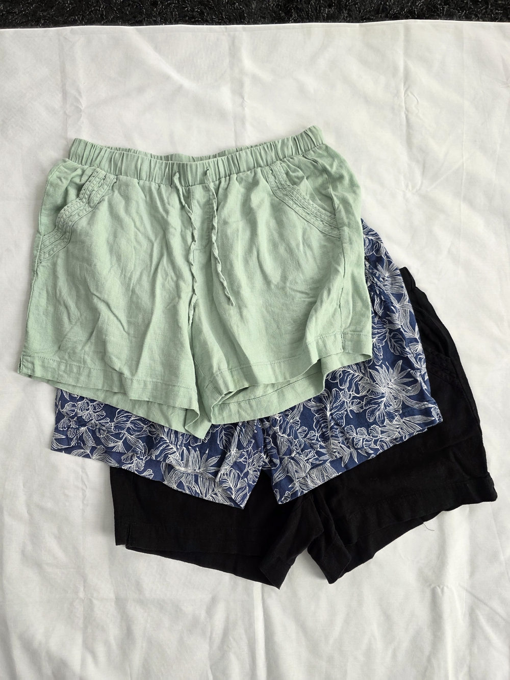Bundle Of 3!!  Briggs Elastic-Waist Draw String Linen Blend Shorts